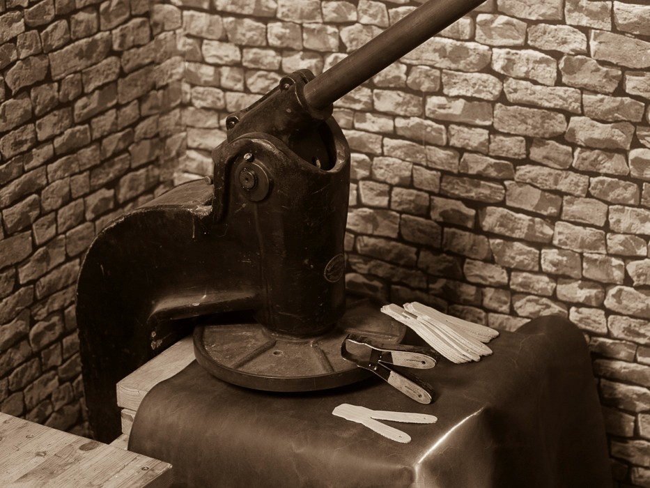 Lederverarbeitung bei der Ehrenvoll-Manufaktur