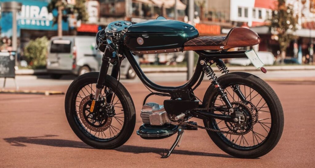 Metorbike Nr. 8 der First 50 Edition