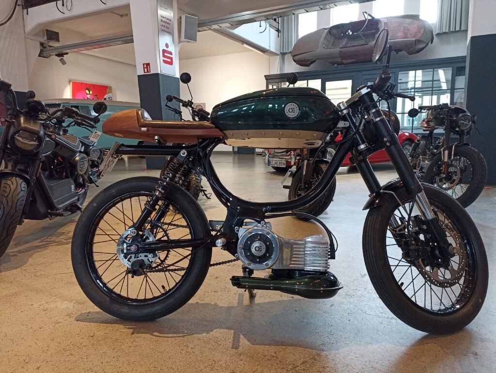 Metorbike First 50 im Showroom Lenkwerk Bielefeld