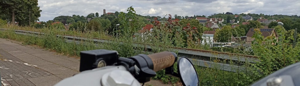 Bielefeld mit dem Elektro-Motorrad erkunden