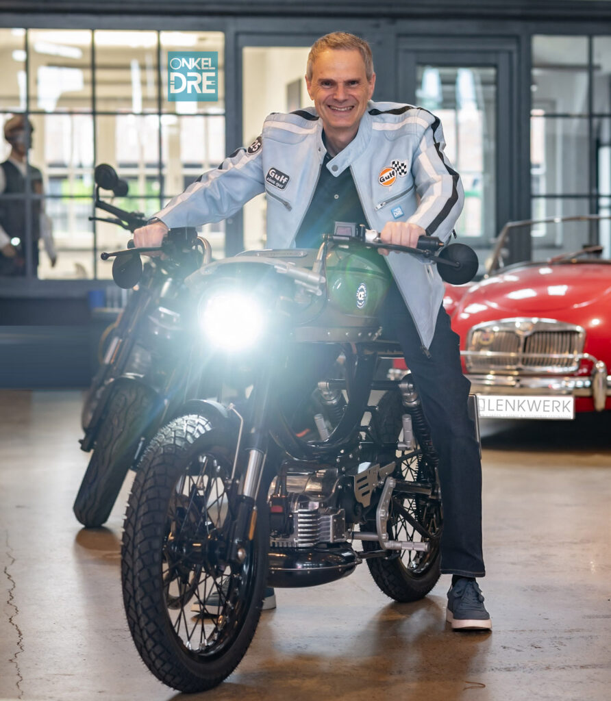 E-Mopeds bei ONKEL DRE erleben